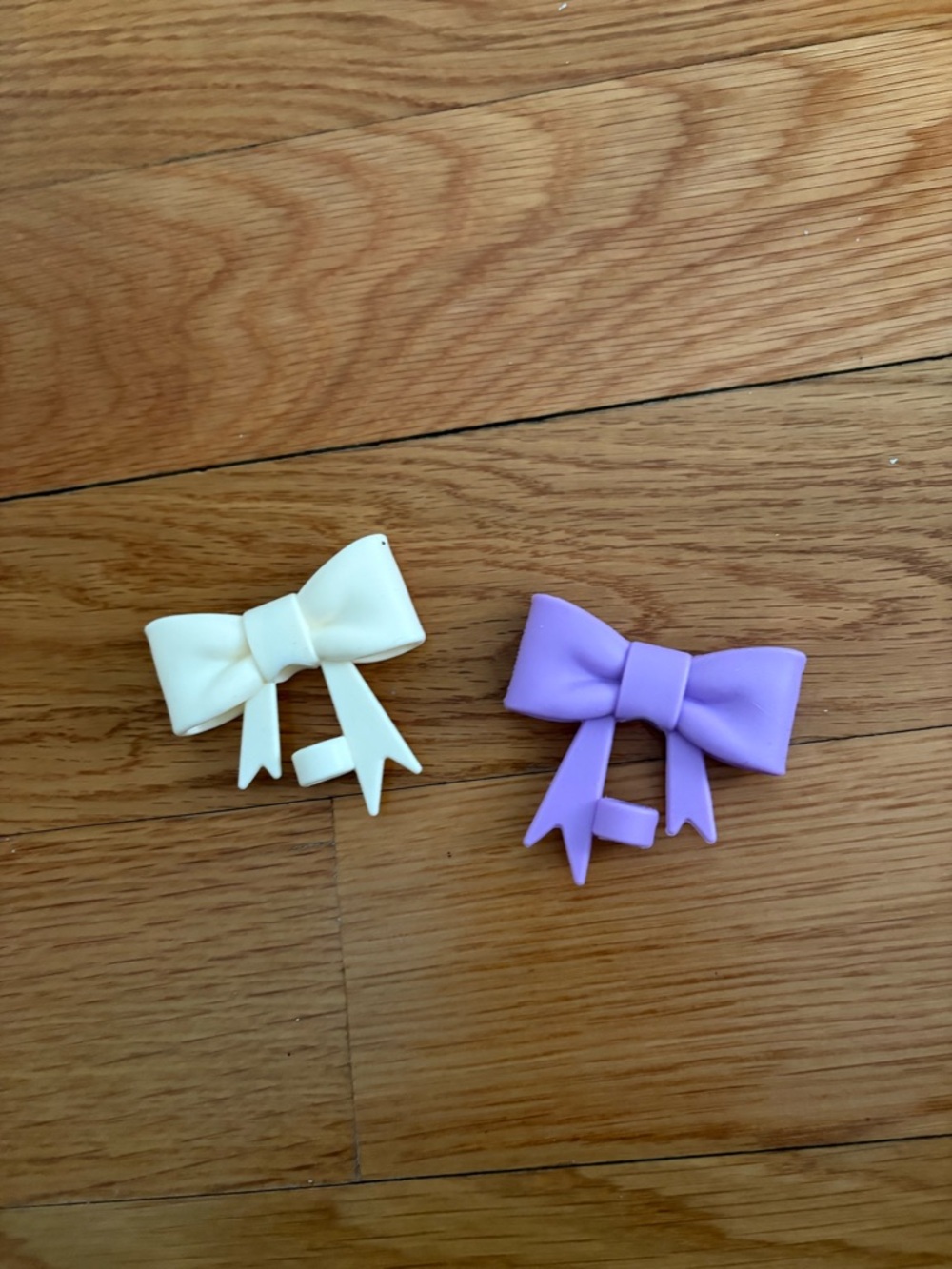 White & Lavender straw covers
